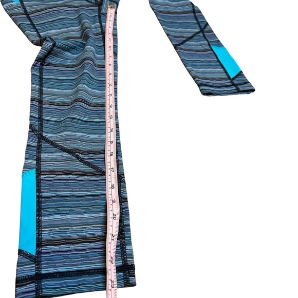 Lululemon Athletica Leggings Womens 4 Black Aqua Blue Striped Pace Rival - Picture 4 of 7